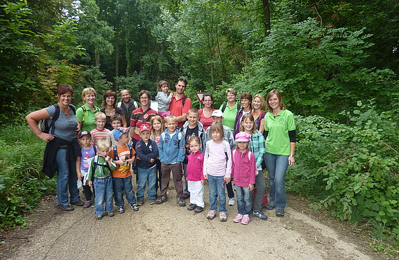 Niederleiser Ferienspiel 2011 - Wanderung auf den Buschberg